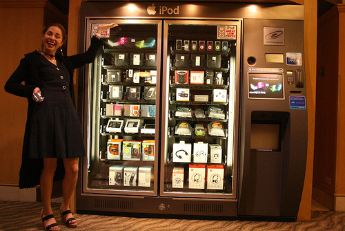 Sarah Meyers at an iPod Vending Machine